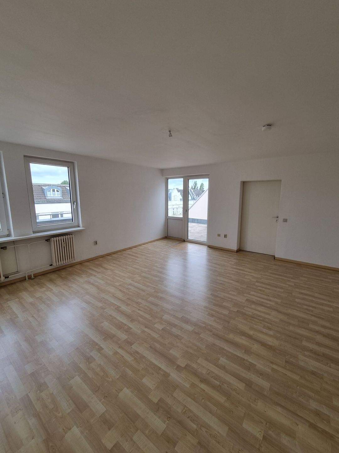 Vermietung nur an Rollstuhlnutzer mit WBS 100 / WBS 140 - Gemütliche Wohnung in Moabit - Photo 1