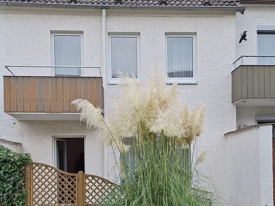 NEUER PREIS! Hildesheim - Marienburger Höhe - Haus am See! Bezugsfreies Reihenhaus in ruhiger & bevorzugter Wohnlage!