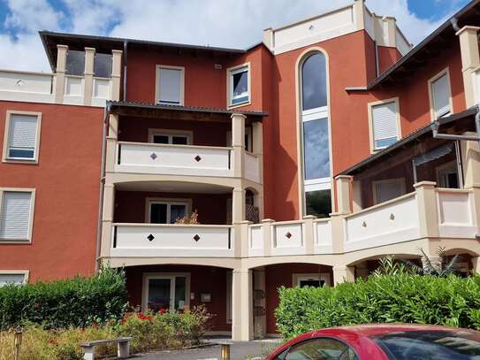 Ebenerdige Bürofläche mit Terrasse und 2 Stellplätzen in der Limburger Südstadt