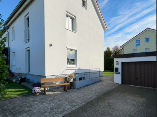 Doppelhaushälfte mit Garten und Garage in Öhringen Nord