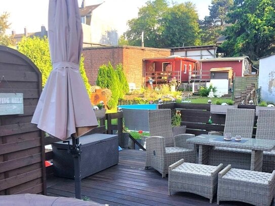 == H == 140m2 MAISONETTE-WOHNUNG SAMT GROSSEN GARTEN, TERRASSEN, POOL IN VOHWINKEL! == H ==