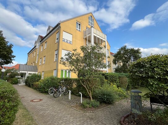 Helle und schöne Maisonette-Dachgeschoss-Wohnung in ruhiger Lage von Dresden Weißig