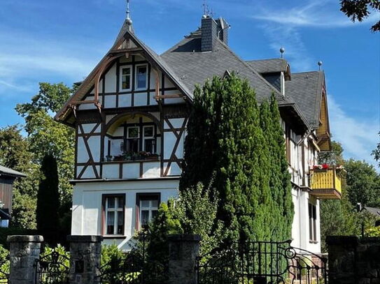 historische Fachwerkvilla mit Nebengelass