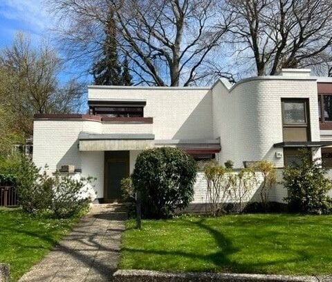 "Haus im Haus" am Messelpark: Maisonettewohnung mit großer Terrasse