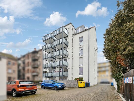 Neuwertige und langfristig vermietete 3-Zimmer-Wohnung mit Balkon und Stellplatz in Fürth