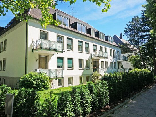 Gemütliches Apartement direkt am Nymphenburger Kanal...ERSTBEZUG nach MODERNISIERUNG