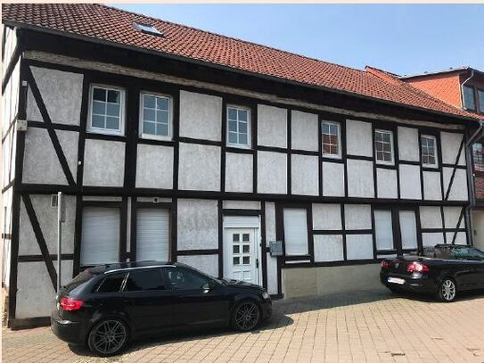 Großes Einfamilienhaus mit Garten in Schwanebeck (Handwerkerobjekt)