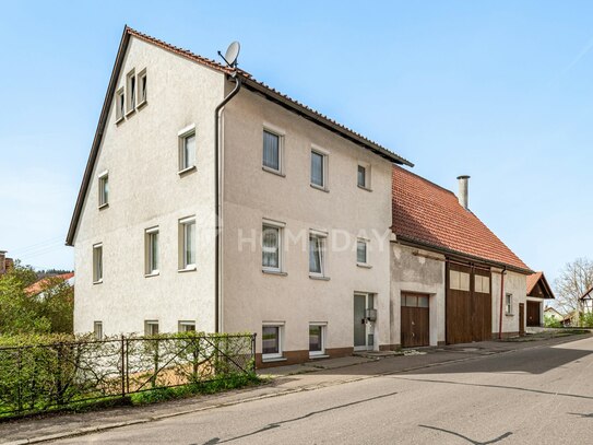 Attraktives Bauernhaus mit Scheune, Pferdeboxen und schönem Grundstück in St. Johann - Würtingen