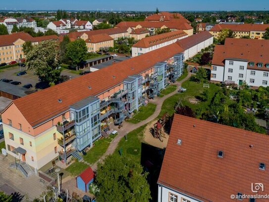 3-Raum-Wohnung im U-14 Haus in Stadtfeld!