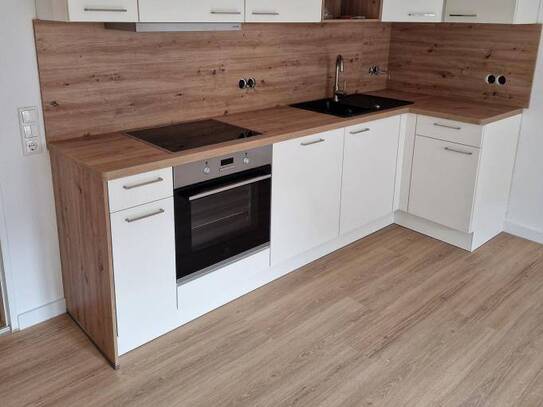 Großzügige Wohnung mit schöner Terrasse und eigenem Garten in grünem Wohnpark!
