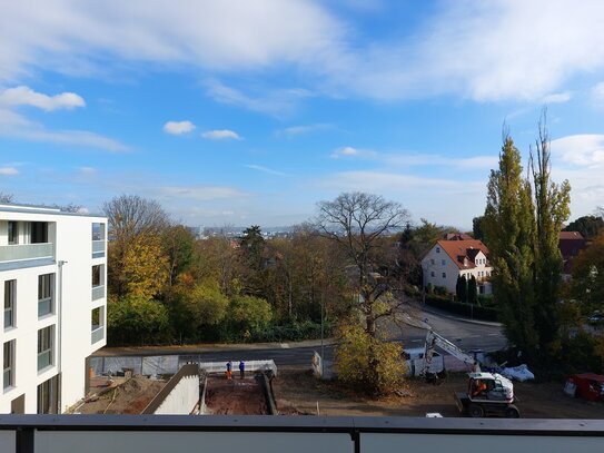 bezugsfertige Familienwohnung - unverbauter Weitblick - 5 Zimmer, 2 Bäder, 2 große Balkone