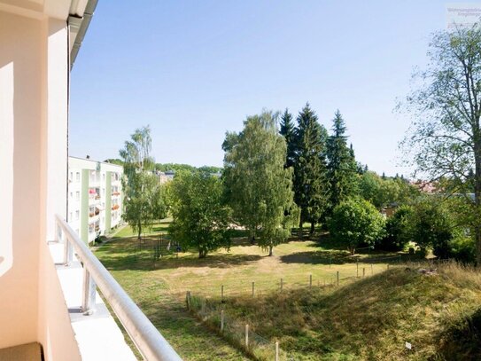 Lebensqualität in Klingenberg - 2-Raum-Wohnung mit Balkon, Dusche und Badewanne