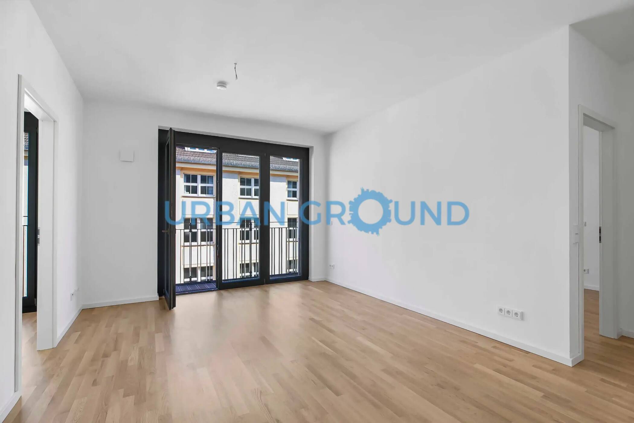 Attraktive 2.5-Zimmer-Wohnung mit Balkon im "Embassy" - Photo 1