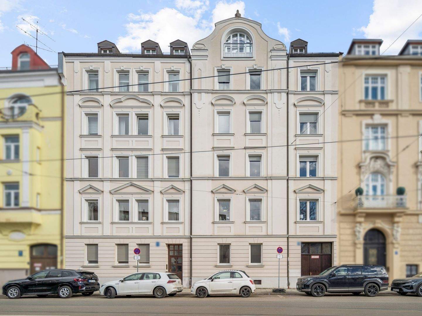 Schmuckstück in Altbogenhausen - Erdgeschosswohnung mit eigenem Garten in zweiter Reihe