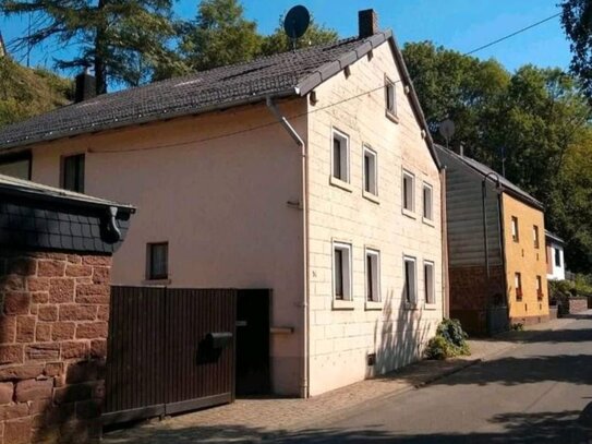 Einfamilienhaus in sonniger Lage in Heimbach-Vlatten zu verkaufen!