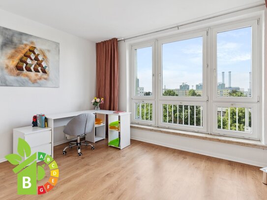 Sehr gepflegte, bezugsfreie 2-Zimmer-Wohnung mit Fahrstuhl und Balkon in Top-Lage von Berlin-Mitte