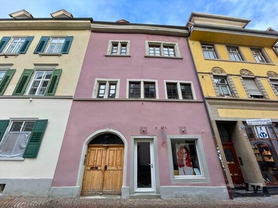 Denkmalgeschütztes Wohn- und Geschäftshaus im Herzen der Konstanzer Altstadt mit Potential