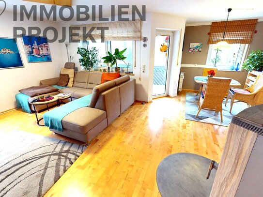 Attraktive 4-Zimmer-Wohnung mit Südbalkon, Garage und Schwedenofen