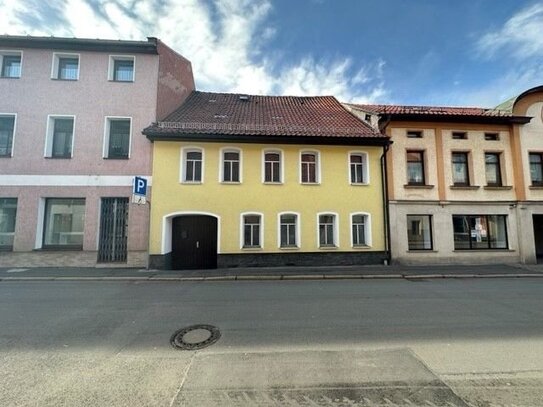 +++Sanierungswürdiges Zweifamilienhaus+++