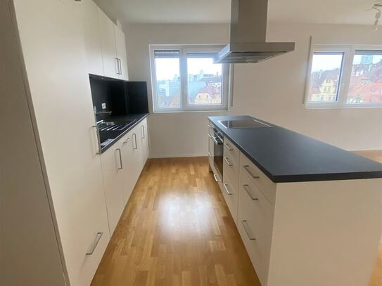 Schöne,helle, 4.Zi.Whg. inkl.EBK, Balkon, Kellerraum inkl.1xTG-Stellplatz