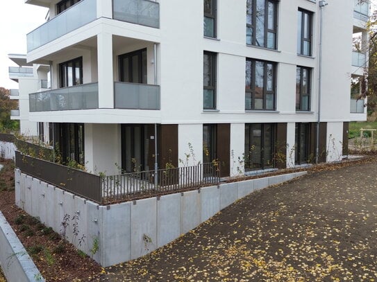 Terrassenwohnung für Familien in DD-Naußlitz - 2 Bäder, 2 große Terrassen