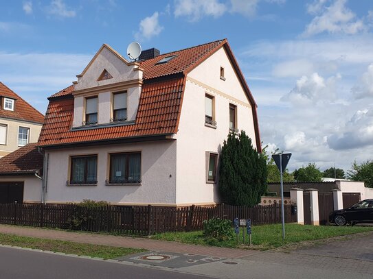 großes Einfamilienhaus in ruhiger Lage