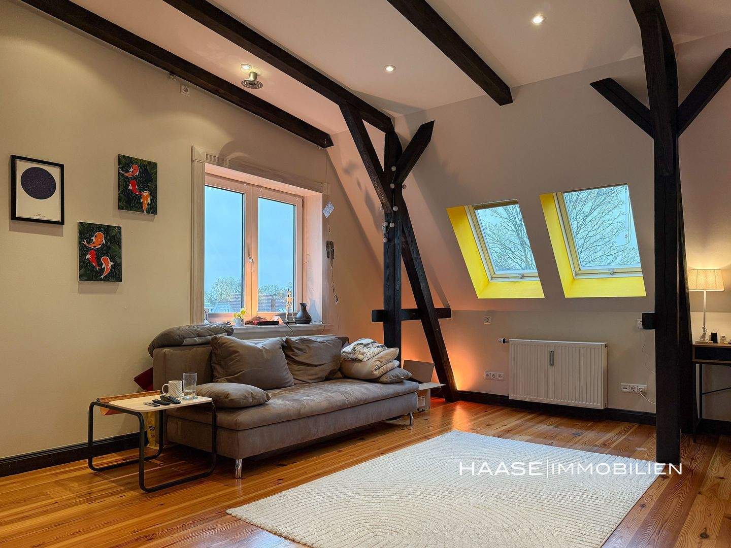 Ruhige Dachgeschosswohnung mit französischem Balkon in zentraler Lage Rahlstedts