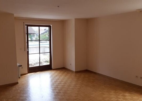 Ruhige 3 Zimmer Wohnung mit Terrasse in Zuffenhausen