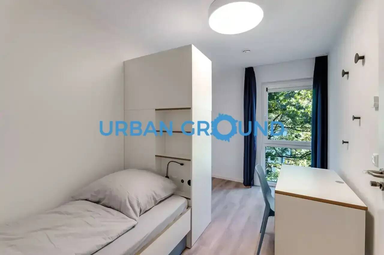 Vollständig eingerichtetes Privatzimmer in einer 5er WG - nur für Frauen geeignet - Photo 1