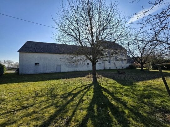 Renovierter Hof - Wohnhaus mit Scheune und herrlichem Grundstück!