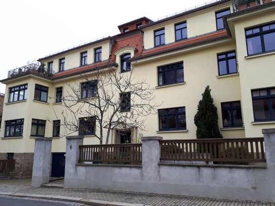 Attraktive 3-Zimmer-Wohnung mit Balkon und unverbautem Blick auf Dresden