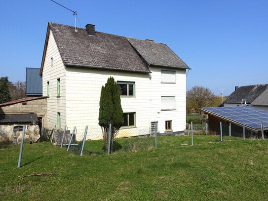 Kaisersesch/Nähe - 1-bis 2-Familienhaus mit großer Scheune und herrlich großem Garten