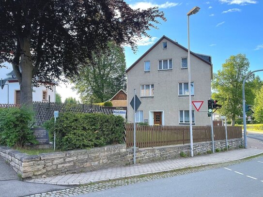 Zweifamilienhaus mit viel Potential/Werkstatt befahrbahr /Nebengelass/Doppelgarage/großes Grundstück