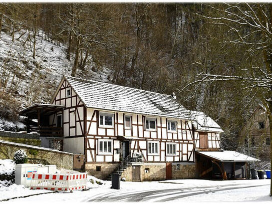 Charmantes Fachwerkhaus in idyllischer Lage - hier lässt es sich gut leben!