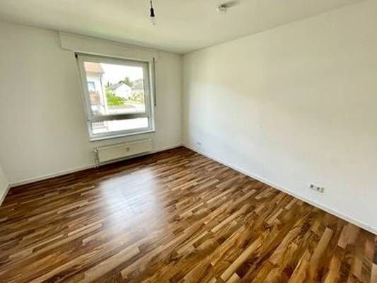 3 Zimmer (14) - OG mit Balkon - provisionsfrei - WBS erforderlich