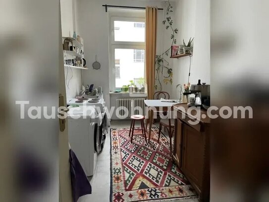 [TAUSCHWOHNUNG] Biete Singlewohnung im Reuterkiez / suche 2 Zimmer Balkon