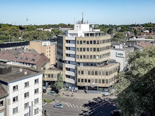 3 Zimmer - renoviert - zentrale Lage - große Terrasse - Tiefgarage