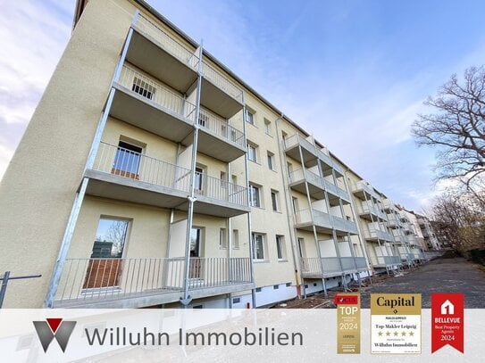 Neu sanierte 2 Zimmerwohnung im Dachgeschoss mit Balkon