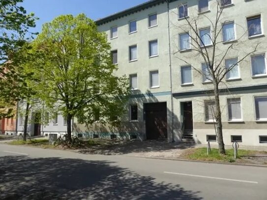 Helle, Zentrale & ruhige 2-Zimmer Wohnung in Brandenburg a.d.H., mit gemein. Garten und Keller!