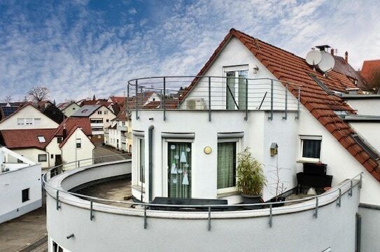 Stilvolles Wohnen über den Dächern: 4,5-Zimmer-Maisonette mit Dachterrasse