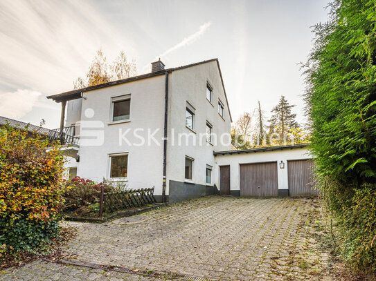 Renovierungsbedürftiges Einfamilienhaus mit Einliegerwohnung und Doppelgarage in Lohmar Durbusch!