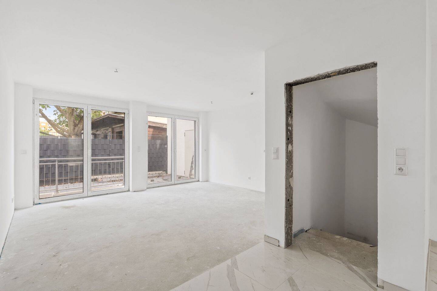 KENSINGTON Exklusiv - Haus im Haus: Stilvolle Maisonettewohnung über drei Ebenen, veredelter Rohbau