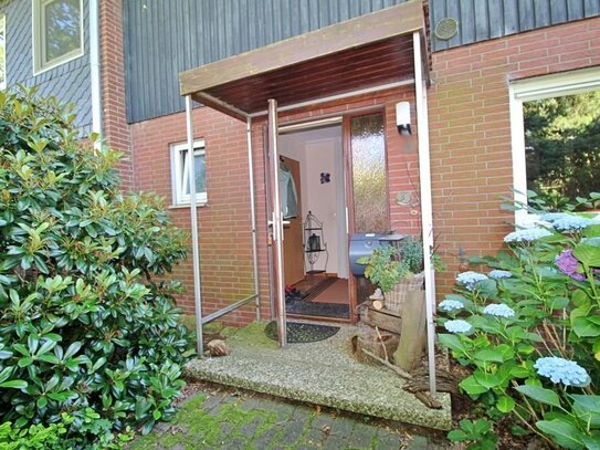 Achim- Uphusen - Reihenendhaus mit umlaufenden Garten - Naturidyll - in Sackgasse ruhig mit Garage