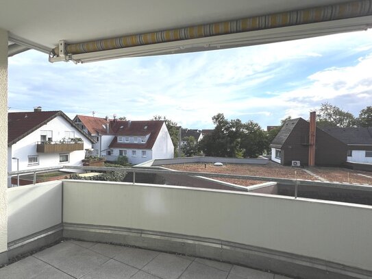 ***3-Zimmer-Wohnung mit Balkon und zentrumsnah!***