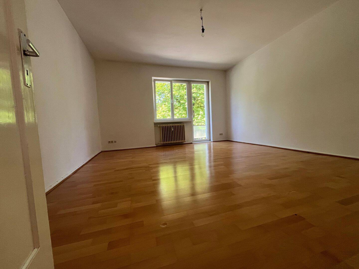 Helle 2-Zimmer-Wohnung mit Balkon und EBK - UNIT 03 - Photo 1