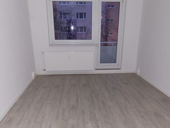 Schicke 2-Zimmer-Wohnung mit Balkon in der Südstadt! Erstbezug nach Sanierung!