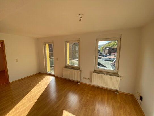 Tolle, kleine 2-Raum-Wohnung mit Balkon in Greiz (WE22)