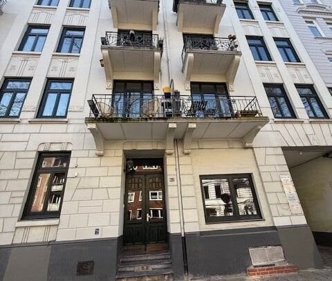 Moderne Maisonette-Wohnung in Hamburg mit Balkon