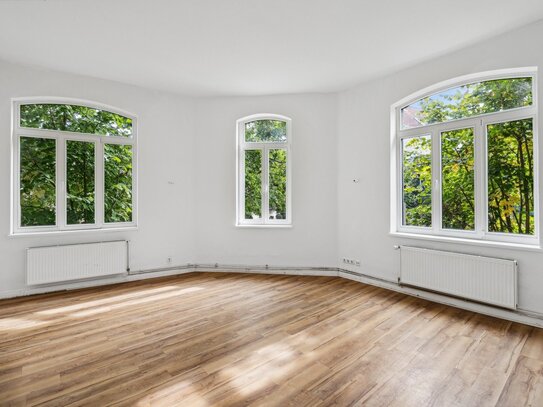 5-Zimmer-Altbauwohnung mit 9 m² Süd-Westbalkon | Modernisiertes Gemeinschaftseigentum