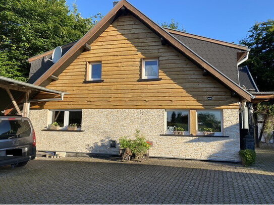 Bauernhaus mit vielen Möglichkeiten zur Tierhaltung, Selbstversorgung und mehr auf 1ha in Ortslage!